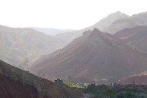 road between Zagora and Tinerhir